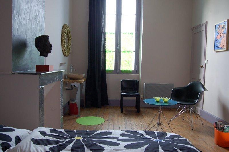 La Vieille Ecole Bed and Breakfast Bourgougnague Værelse billede